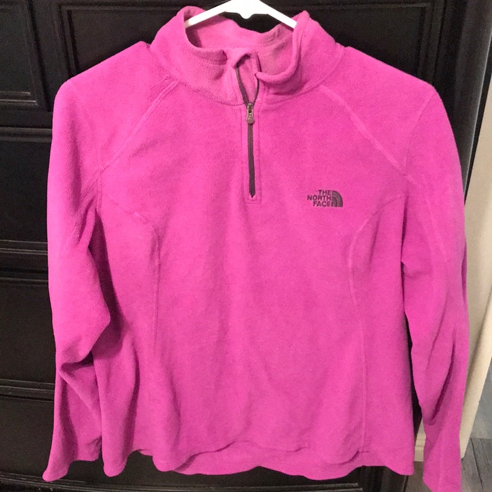 Fleece The North Face sweater.